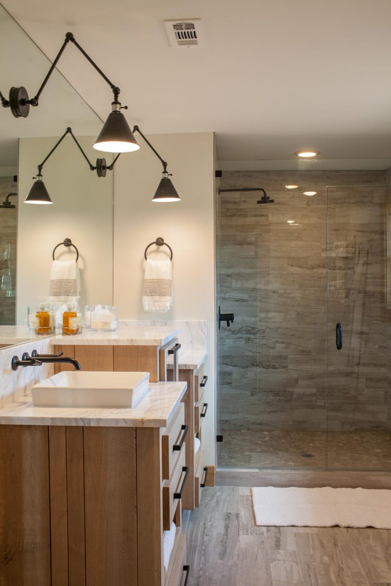 Bathroom Envy.

#OohLaLa