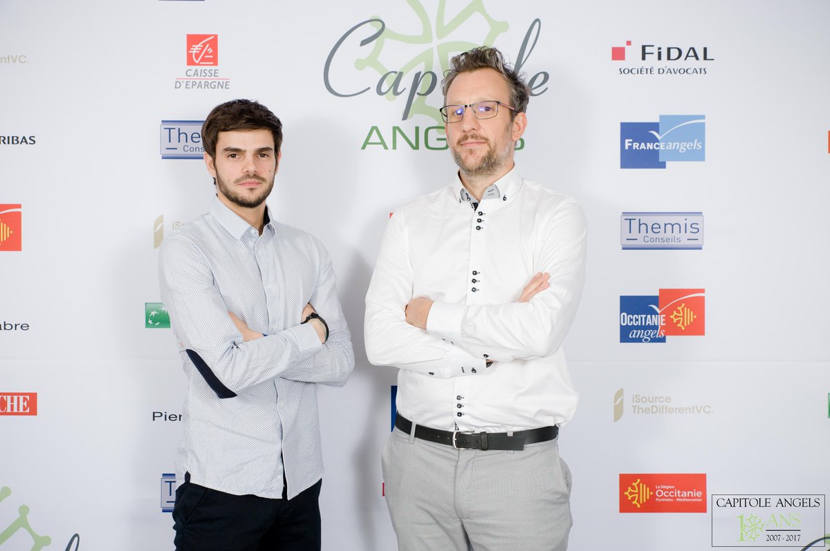 CapitoleAngels's tweet photo. #FlashbackFriday  #photo @film2b aux 10 ans de @CapitoleAngels https://t.co/rFJTb4zr7z