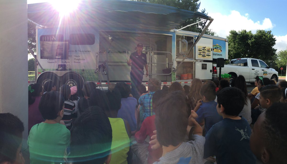 Cristina tweet media