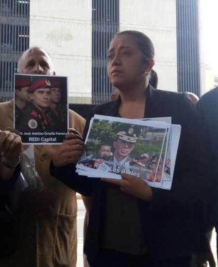 gabyarellanoVE's tweet photo. Al pueblo venezolano: ¡Miren bien estos 8 rostros, ellos son los responsables de la represión, violencia, muerte y terror en #Venezuela! https://t.co/68I0GrAZKC