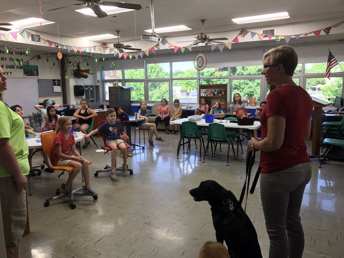 druryprecollege's tweet photo. #IWantToBeAVet is working on positive dog work with Ms. Misty from #SideKick https://t.co/s4pbBzBuCl