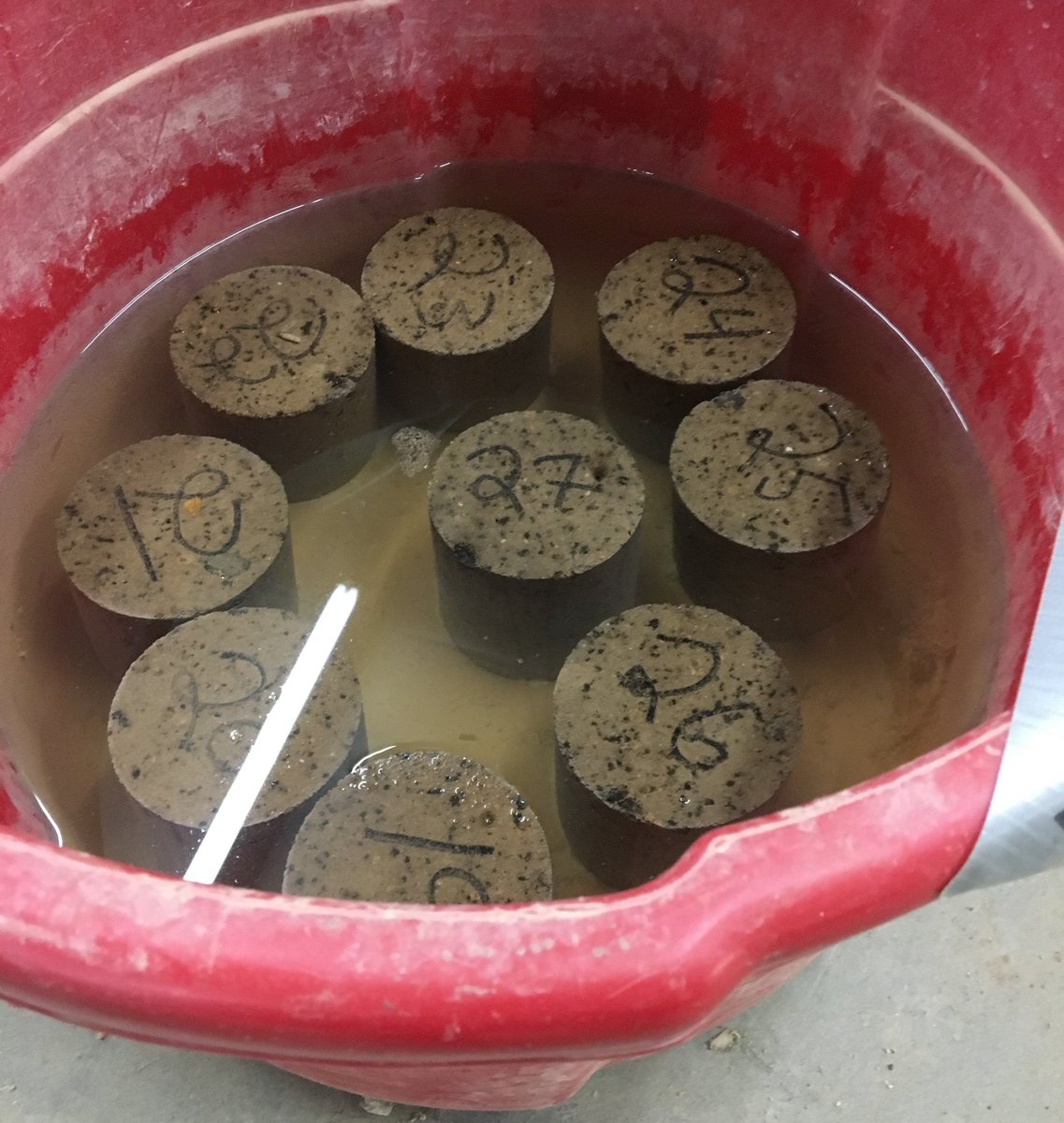 TheSUMMITCo's tweet image. Just one of many test we're constantly running in our materials #laboratory. #LabFriday #FDR