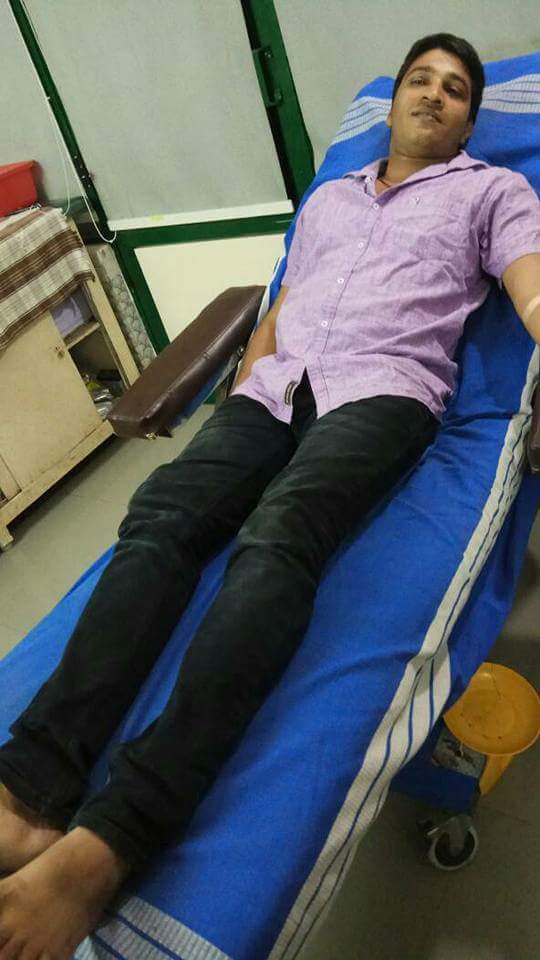 TeamPWA's tweet photo. పీపుల్ వెల్ఫేర్ అసోసియేషన్ అధ్వర్యంలో భాస్కర్ తణుకు సత్య హాస్పిటల్ లో రక్తదానం చెయ్యడం జరిగింది..
DONATE BLOOD SAVE LIFE
#PWATeam https://t.co/kVyXpr8Bhl