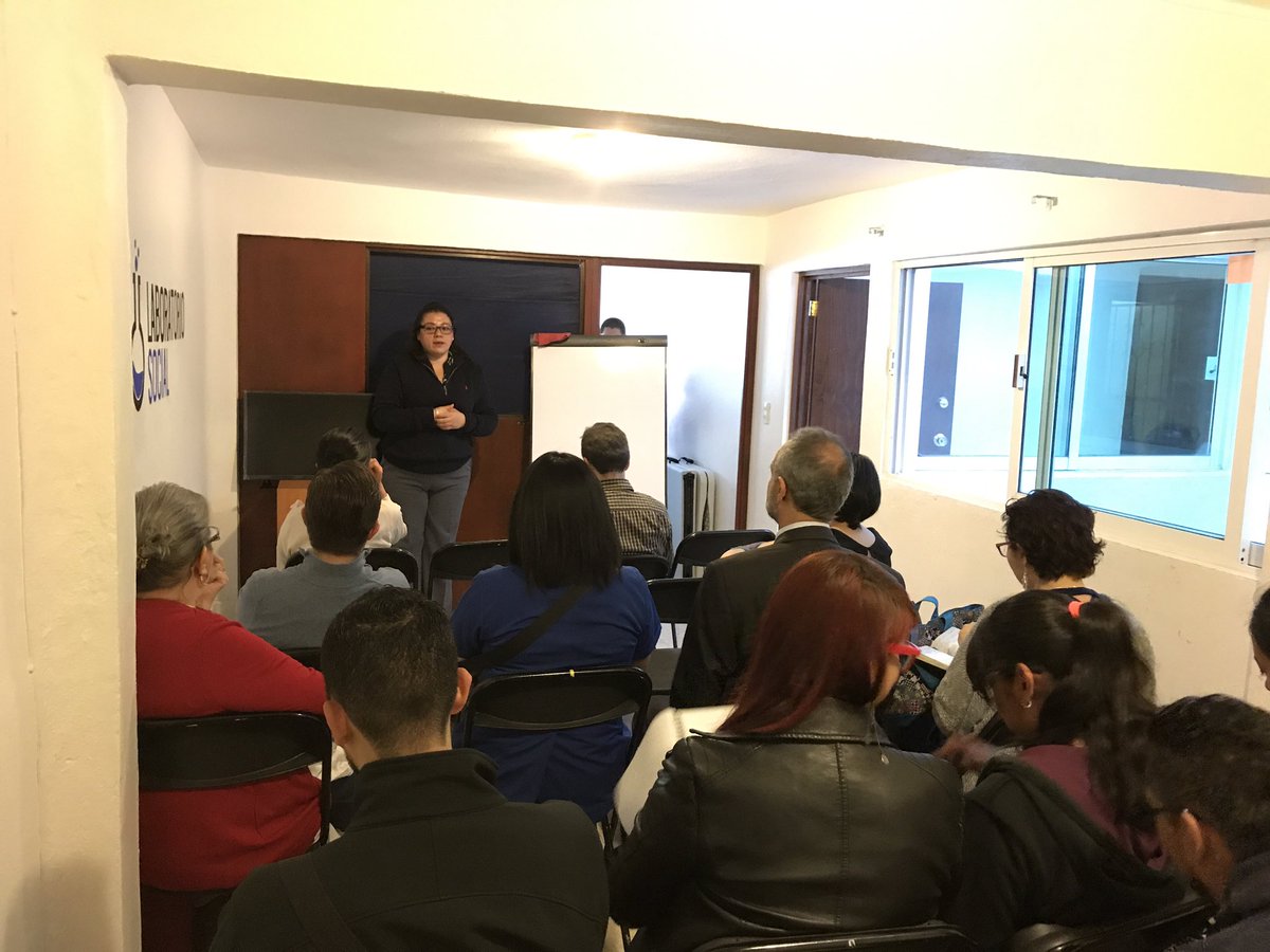 Cemefi's tweet photo. RT @RIA_OSCemefi: Aprendiendo a obtener y usar información estadística para la toma de desiciones @labsocialmx #RIA https://t.co/pYG9PEetAf