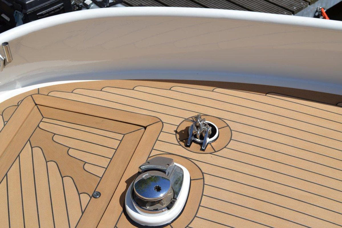 PermateekInt's tweet photo. Beautiful synthetic #teak #deck on this Van Vossen 1200. Fitted by our distributor @JarenoPermateek https://t.co/QxbJJq1Wuh https://t.co/C5kToaFKUV