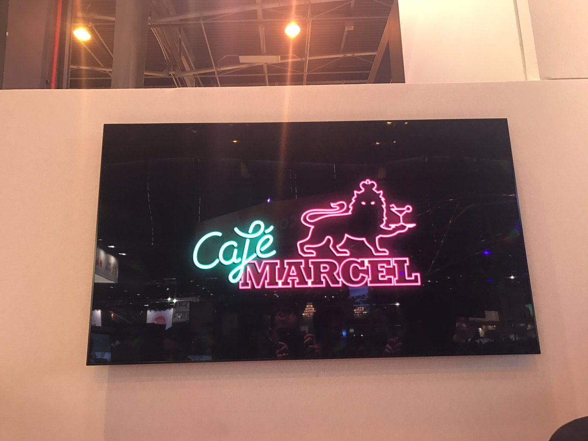 patjboston's tweet photo. happy hour in Paris🇫🇷🍺😬#cafemarcel https://t.co/MCM8f5amdl
