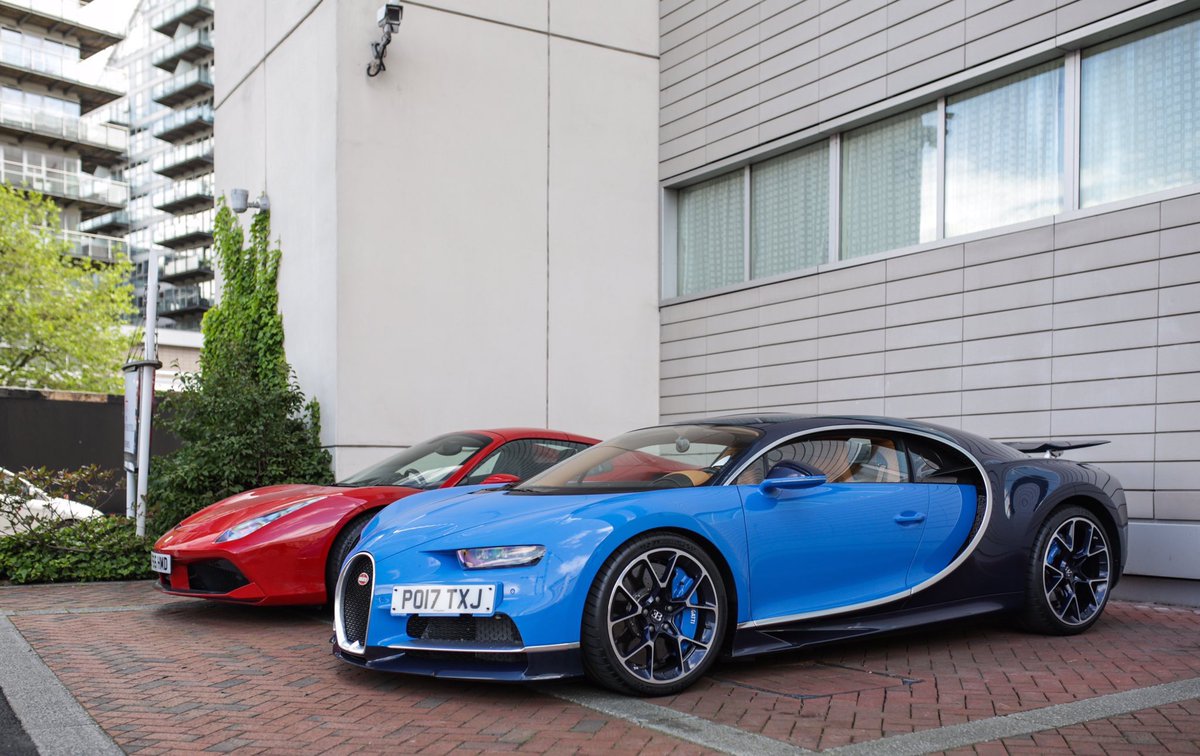 carscuIture's tweet photo. Blue Bugatti Chiron in Manchester by @aSUPERCARDRIVER https://t.co/XHunDcNq4S