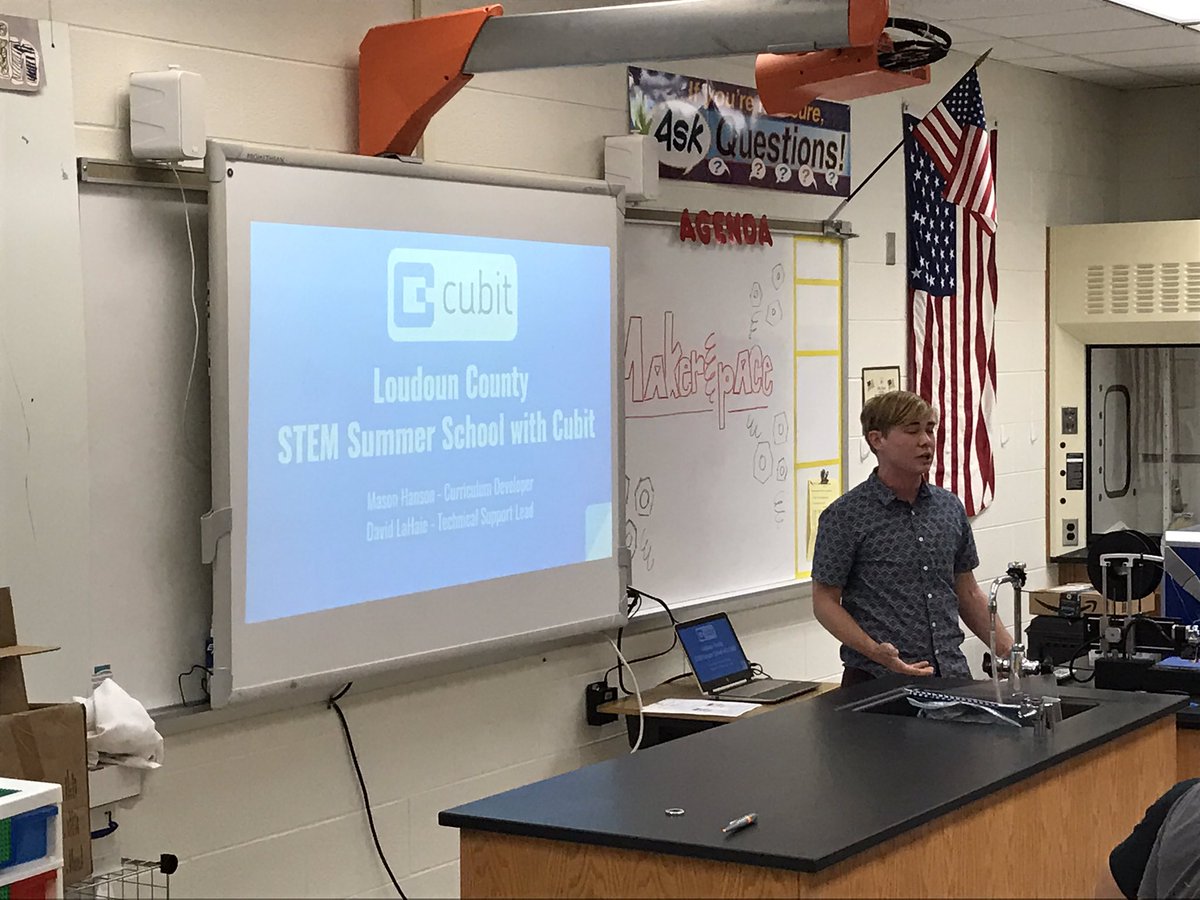 DesignMakeTeach's tweet photo. Here w/ @CubitEdTech learning about their new platform #MakerEd #FabLearn https://t.co/DuvtQQk41G