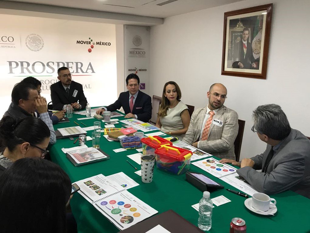 DanielAceves84's tweet photo. Reunión en la Coord. Nacional PROSPERA | #DIT Estrategia de Desarrollo Infantil y Estimulación Temprana #ComponenteSalud https://t.co/O9r0GkqFtL
