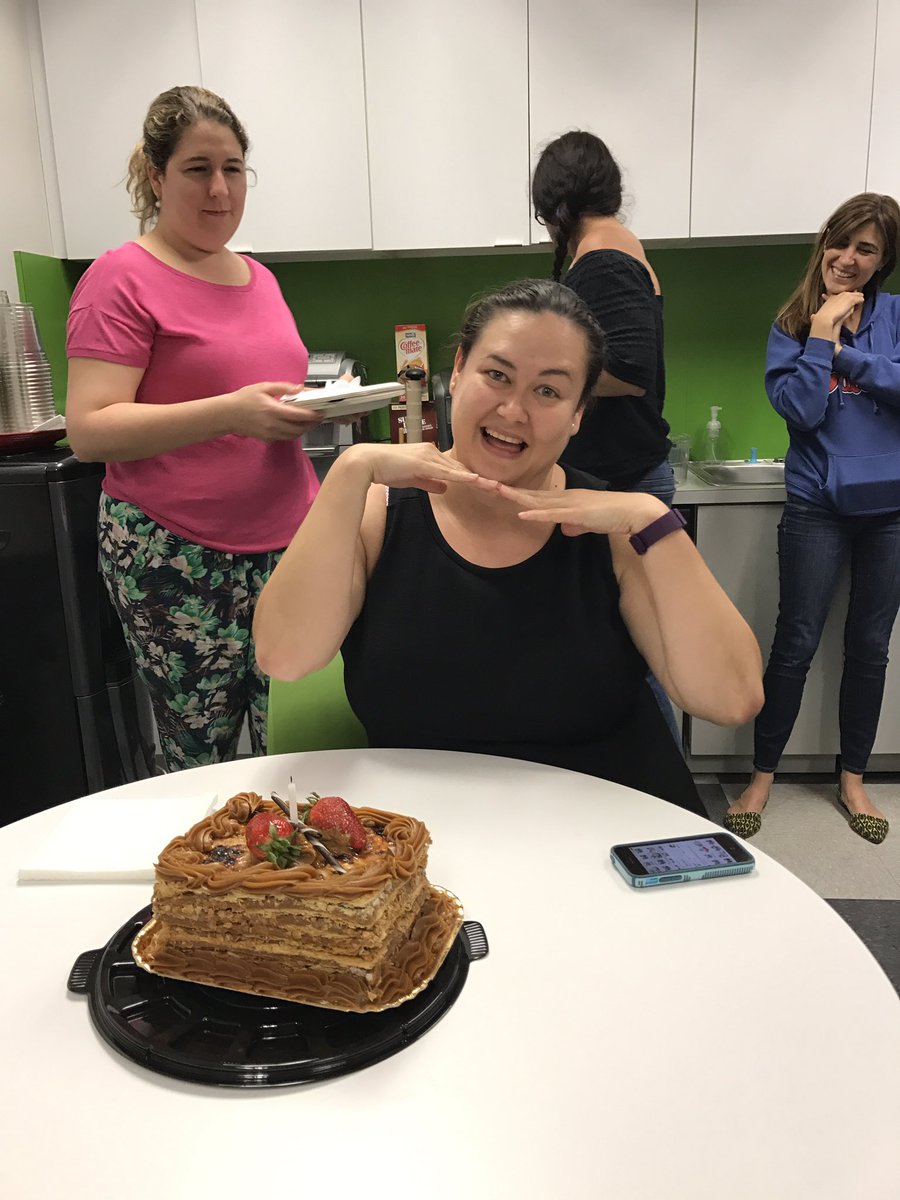 FHHispania's tweet photo. Celebrating our colleague @irdiederichs birthday along with our friends from @BeanstalkGroup & @Hearts_Science! #fhmiami #poweroftrue 🎂 https://t.co/BiGGIcHlBu