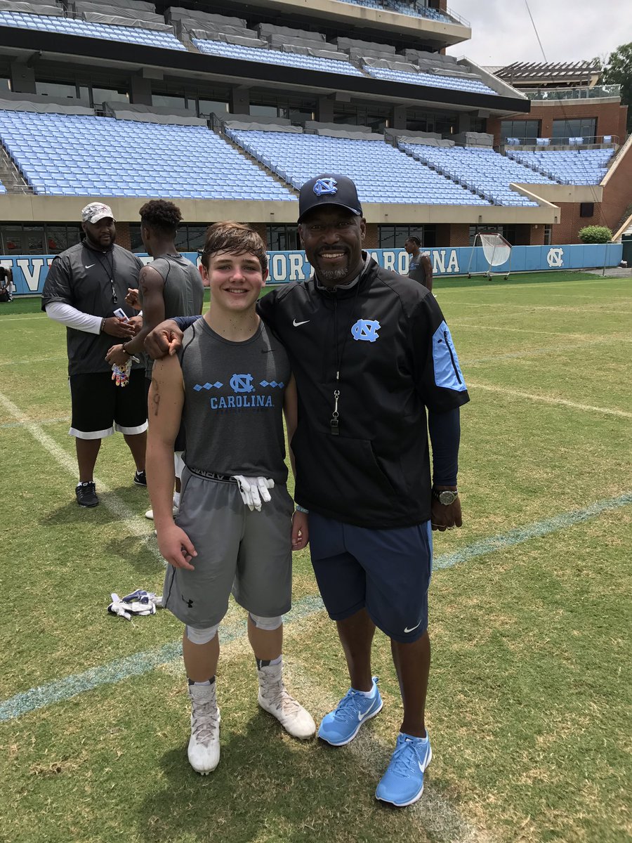 bryce_sain's tweet image. Thank You @coachDLSmith1.  I had a great time at @TarHeelFootball camp today. See you next season. #grindhard #runhard #ballhard 🏈💪🏽