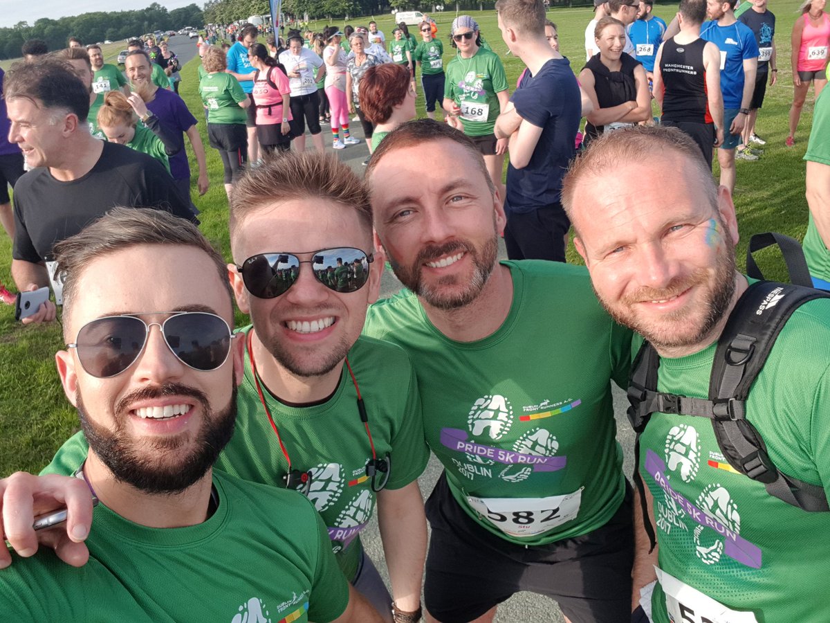 deric_tv's tweet photo. Running for equality tonight @DublinPrideRun super event; huge turnout & the sun beamed down #DublinPride #PrideRun2017 @phoenixpark https://t.co/WkdIxZbUfV