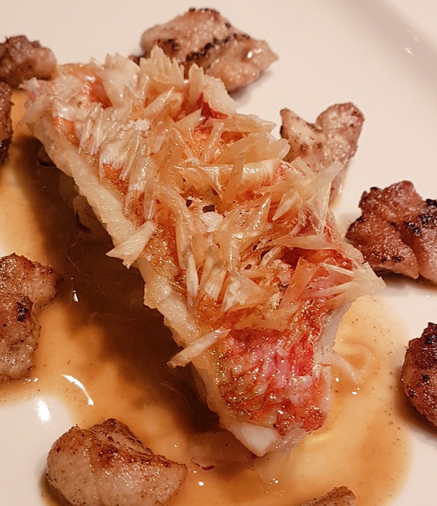 Ovazione per Giancarlo Perbellini, 2🌟 Michelin che rivisita ingredienti poveri in maniera geniale! Chiedetemi se sono felice ♥️#easyfish2017