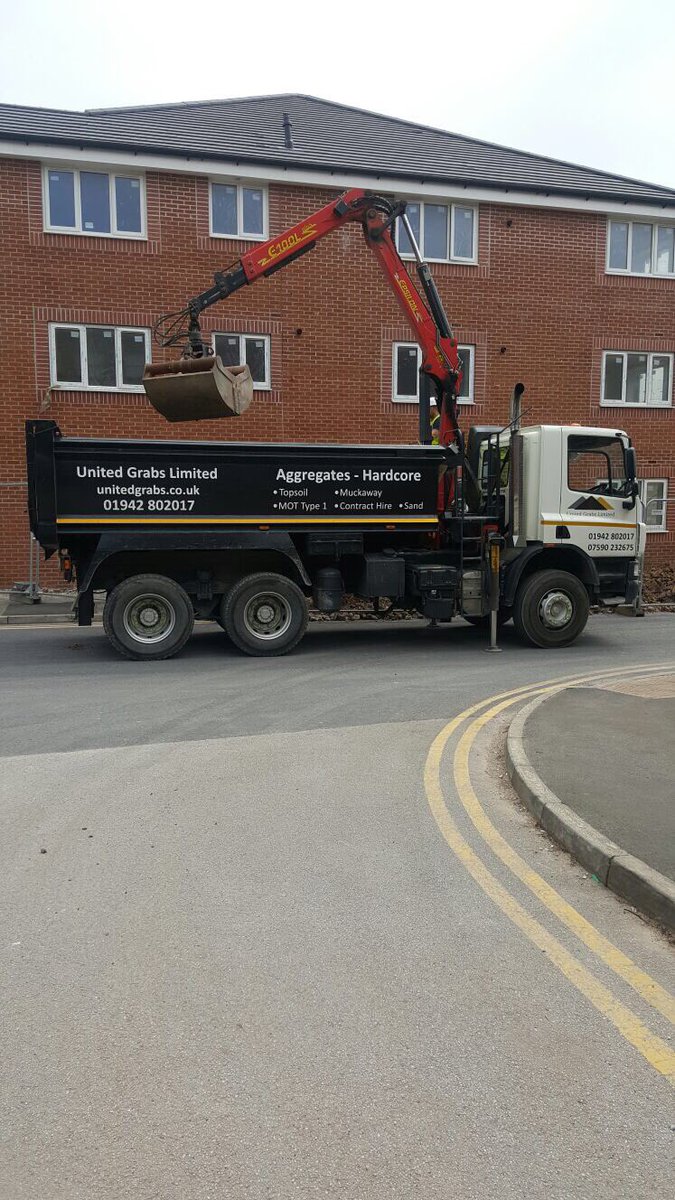 unitedgrabs's tweet image. Another #busy day taking muck away for @BemusConstruct today in Liverpool
