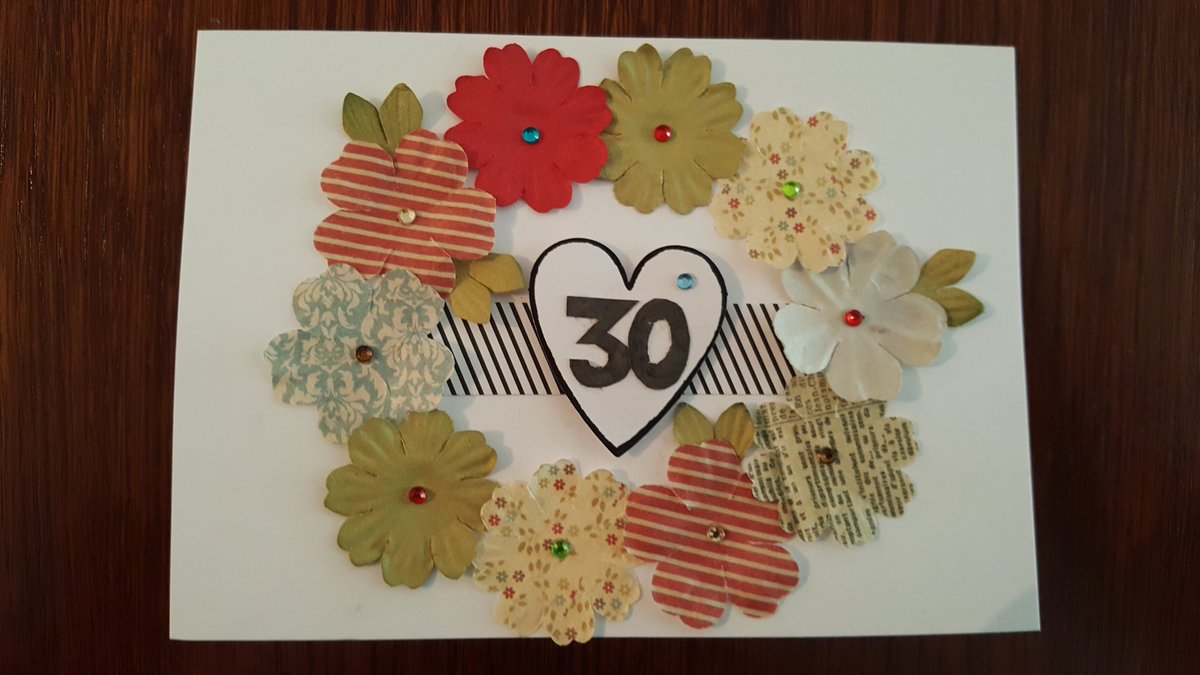 AmyLynEngel's tweet photo. #LynspirationalCrafts #handmade #birthday #flirtythirty #greetingscards https://t.co/Ps463wB6NW