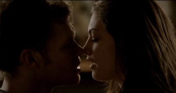 DestielLove1's tweet photo. RT for #Klayley
Like for #Klaroline

Let's see the winner! #TheOriginals https://t.co/5GiDibvjLB