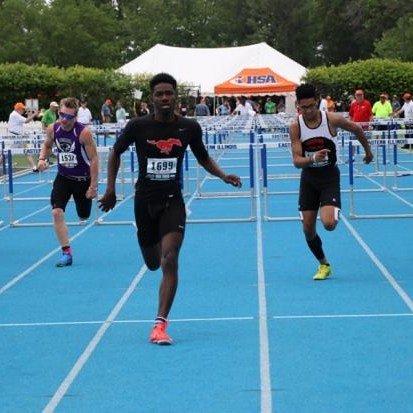 773CoachP's tweet photo. Theo Phipps of St. Rita (Chicago) Signs Track Scholarship With The Salukis of Southern Illinois...Congrats #BTFstate17 https://t.co/KYdfdRfLir