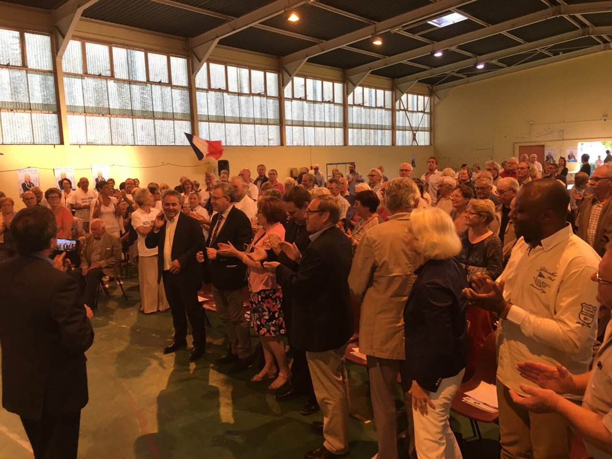 xavierbertrand's tweet photo. Avec @SophieGaugain à Dozulé pour soutenir @nicoleameline, une élue d'expérience qui a une voix qui compte à l'Assemblée. #circo1404 https://t.co/tCPwJeYnHI