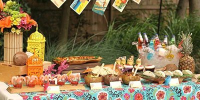 Topmoving_ca's tweet photo. Anything pineapple, coconut, or even tiki themed should be in your yard this season for a welcoming summer look. https://t.co/9hJoqRUE5p https://t.co/G4WfPTLGOR