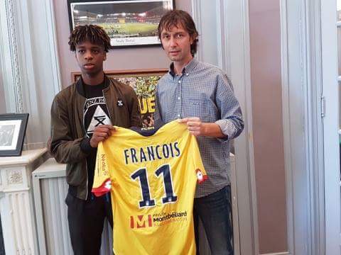 LPIFF75's tweet photo. 📝 [U17] Belle progression pour le talentueux Emmanuel François (@us_torcy) qui va continuer son apprentissage désormais au @FCSM_officiel https://t.co/BNun5uaeax