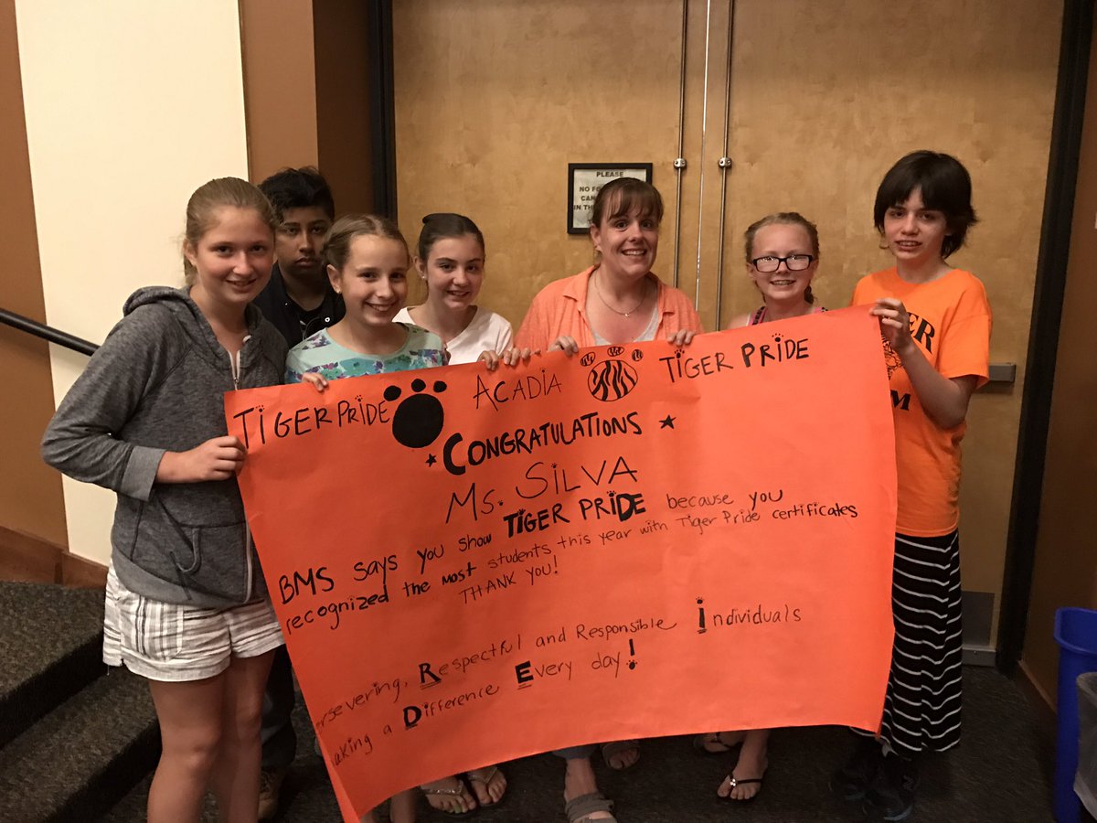 MsGordon_SC's tweet photo. BMS honors @BMSTigersRead for her record number of her Tiger Pride certificates this year! @MrsAveryBMS https://t.co/5A0D1FNxGz