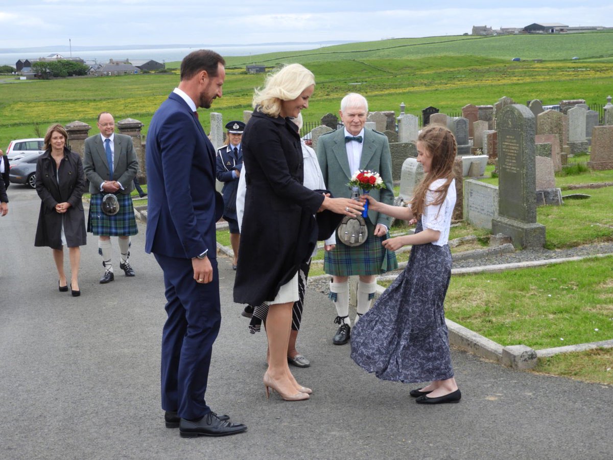 NorwayinUK's tweet photo. Their Royal Highnesses received warm welcomes from Orkney locals visiting St Olaf Cemetery &amp; the St Magnus Cathedral today (Ph: Gjeruldsen) https://t.co/y5KcgyuN8f