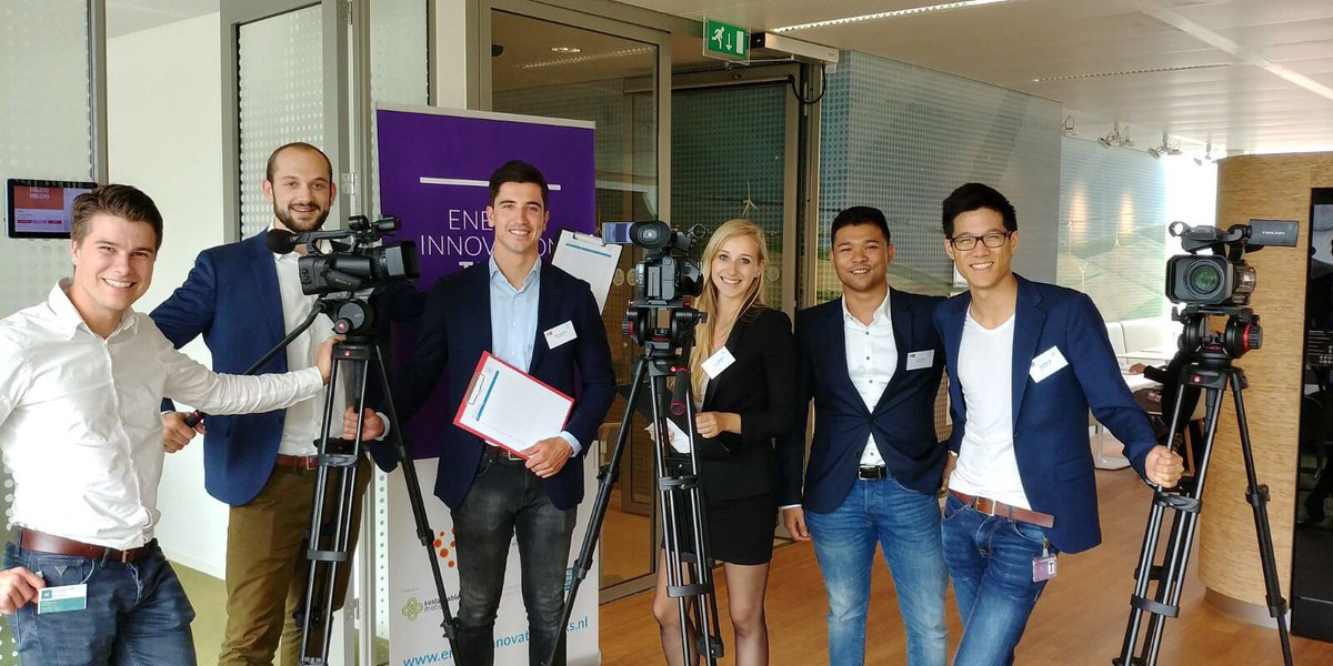 MarshaWagnerMW's tweet photo. EIT-team is hard aan het werk om de pitches te filmen #energietransitie #energyinnovationtalks @TSEnergie @SustainMotion @CETT_TSEnergie https://t.co/UPCSAkXMOH