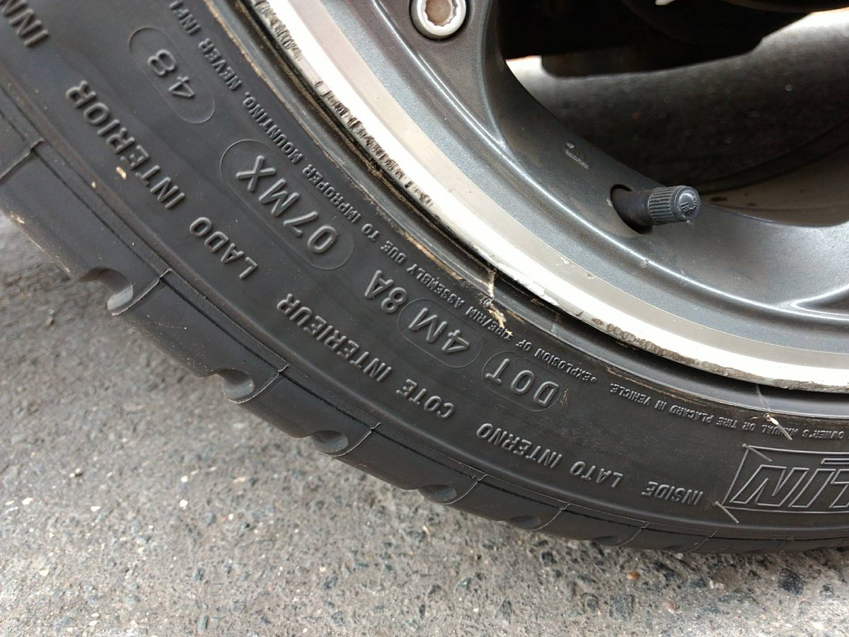 LegalPhotogCT's tweet image. I told them to be certain the tires are mounted with the correct side out @pepboysauto #Hamden But no, I'm back here again. #fiveLanguages