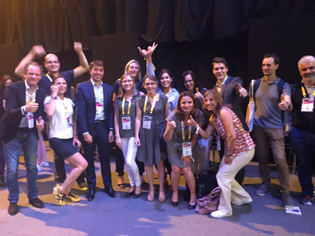 acbhec's tweet photo. #AXAFAMILY @VivaTech hackathon #VIVAXA https://t.co/Quq7ygxKEt