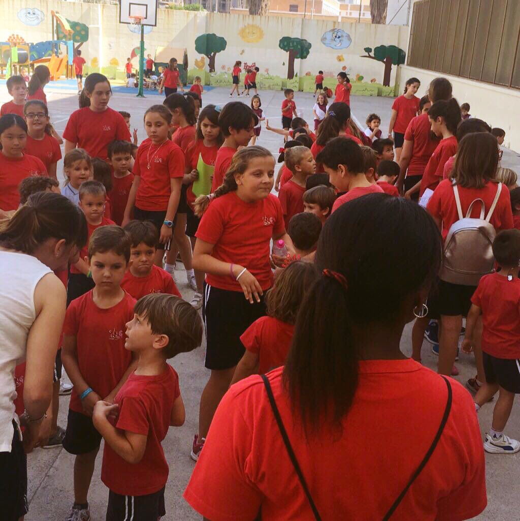 Sagradafamiliah's tweet photo. "Tertuleando" es 1día de convivencia (primaria❤️infantil) donde disfrutamos de Tertulias Literarias, artísticas y musicales dialógicas https://t.co/3tFKizti8r