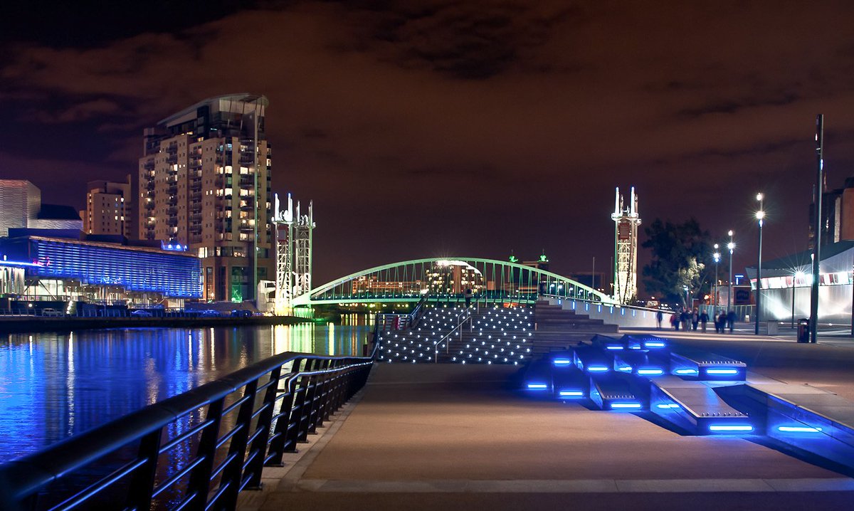 What a wonderful place we live in.... fancy exploring the city? Call 0161 230 3333 and we'll take you where you want to go!