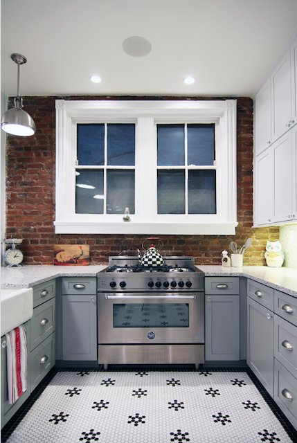 Not too basic, not too busy. PHdesign found the perfect balance in this kitchen design with Atlantic Salt counters.