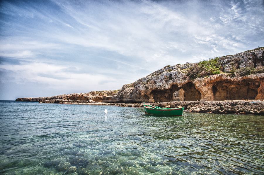 viaggiarepuglia's tweet photo. Il mare più bello d'Italia secondo @Legambiente e @TouringClub 
La Guida Blu 2017 👉https://t.co/LILaG3ulOr

#WeAreinPuglia https://t.co/L6mnXT4pD1