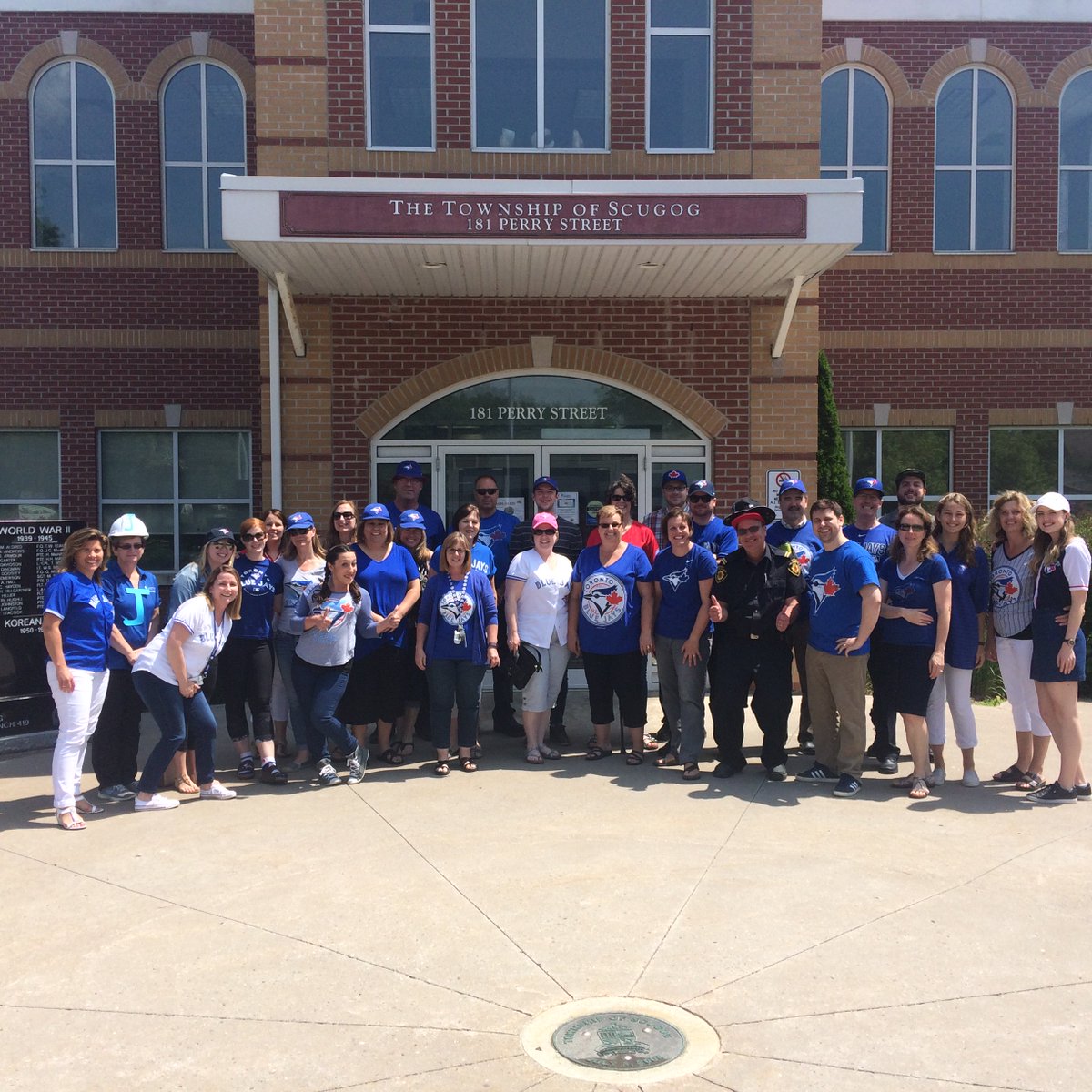 TwpofScugog's tweet photo. #Scugog staff spirit with #JaysDay! https://t.co/4MhuU09e67