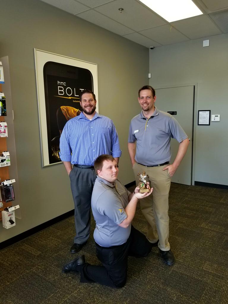 TrullJonathan's tweet photo. North Oak with Jet Mobile for the win in may! Great job for being the top store coming in at 155%! @ErikNKC @TimMiller44 @j_hamps @bsimp99 https://t.co/3hTvHS4PaD