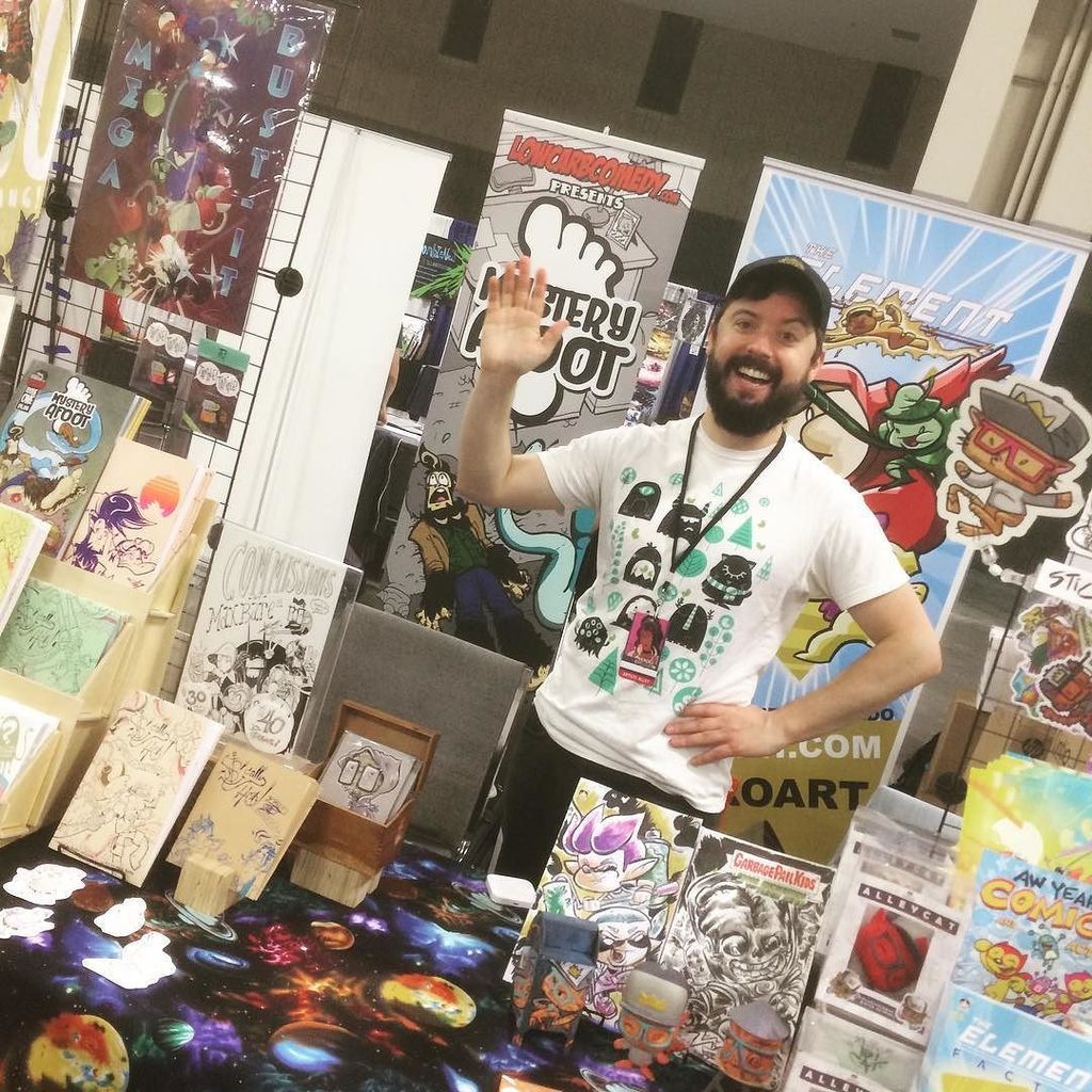 MaxBareArt's tweet photo. Hey! I'm at #heroescon2017 !!!
Hanging with @aleroart at table 107 in Artist Alley!
#ScallyHo #artistalley #whoisalleycat #scallywags
#ma… https://t.co/rPtYpNkANd