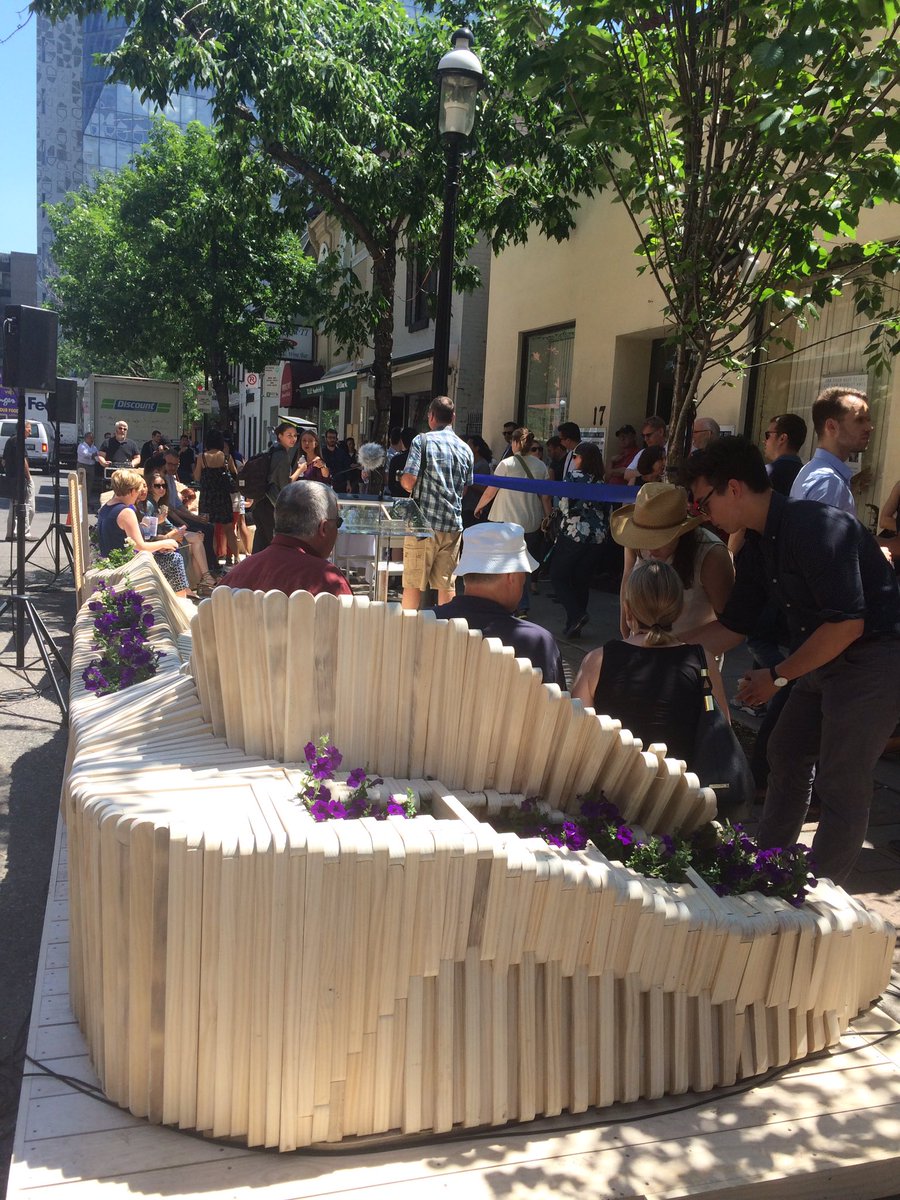 DowntownYonge's tweet photo. Such a great turnout to our #parkletTO launch! @RyersonU @RyersonDAS @UpperCanada_FP #YongeLove #sitTO #TOpoli #parklet https://t.co/1gGmz9BKvi