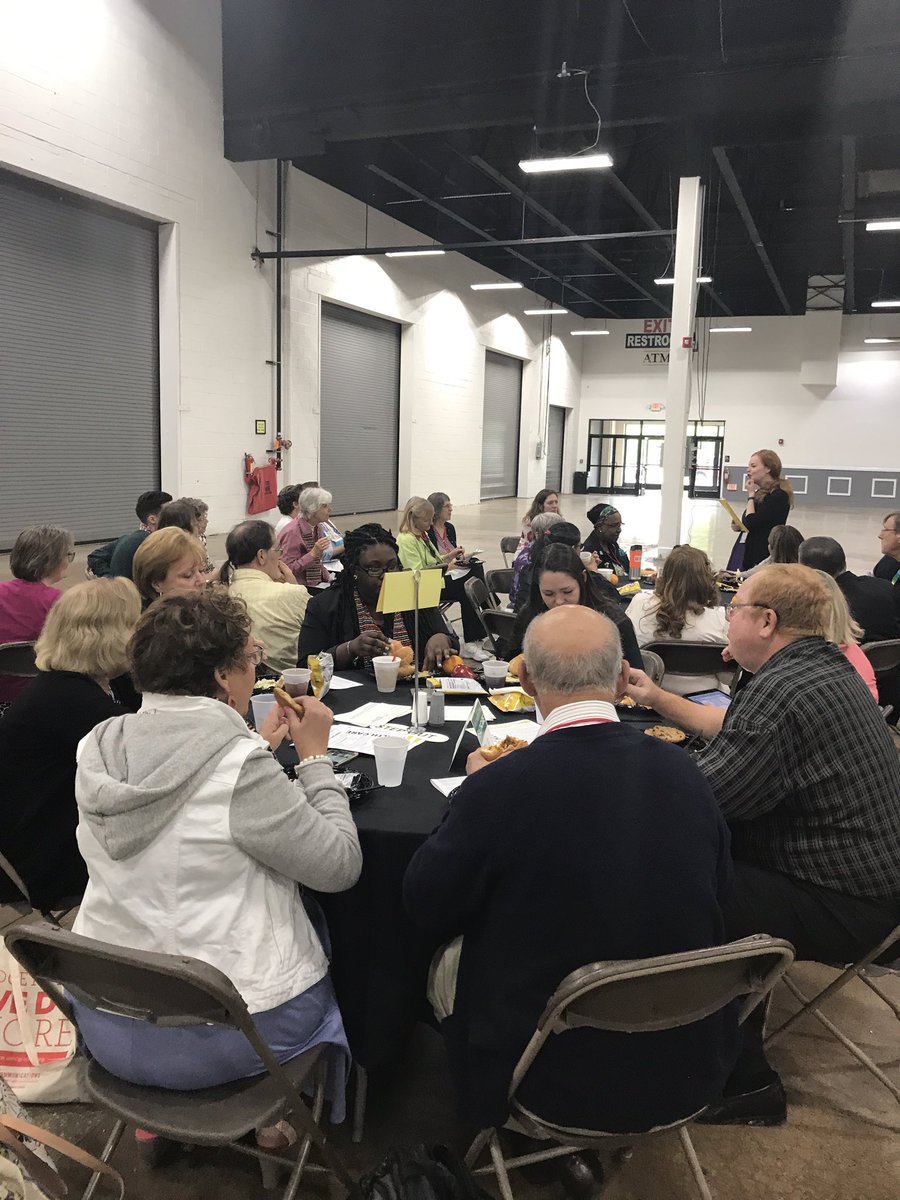 MFSAVoices's tweet photo. MFSA, @UrbanCommEPAUMC &amp; @umcjustice gather to discuss healthcare @epaumc! UM's believe healthcare is a human right! Raise your voices! https://t.co/gkMK1LRuY7