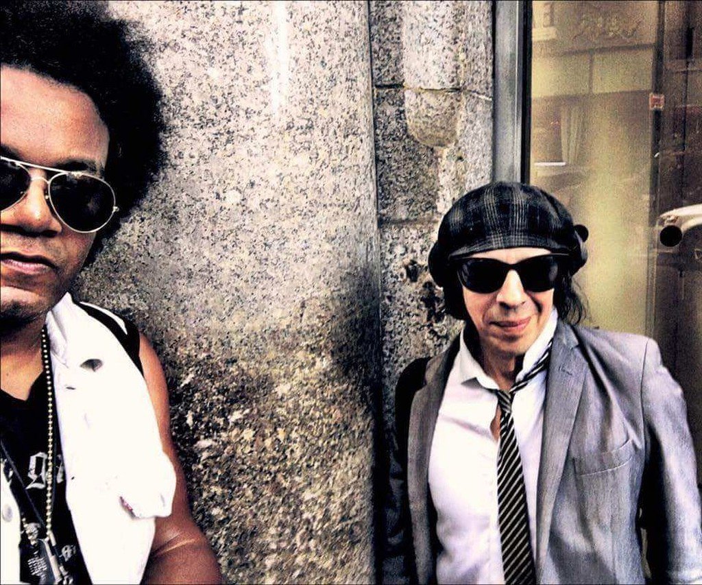 sambashades's tweet image. #sambashades #coolFactor #joeldiamondConposerNYC