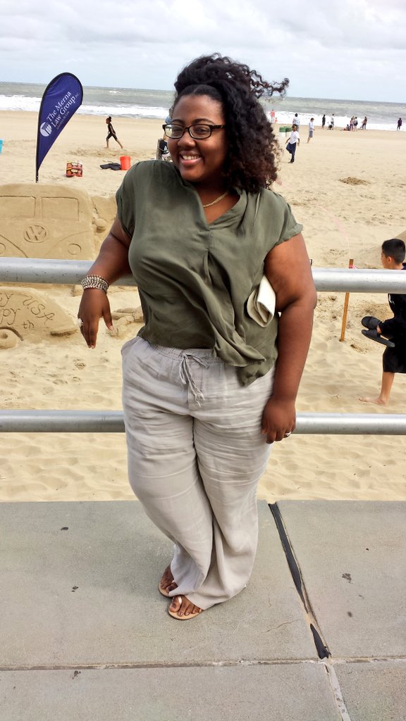 ShanRandom's tweet photo. #FlashbackFriday I'd just found out I was preggo w/ Pumpkin week before our 1st wedding anniversary. #TimeFlies #naturalhair #RandomGlam https://t.co/MBLzevGQUu