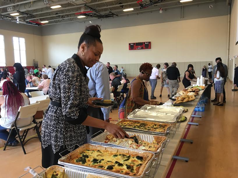 AllChicago_MHH's tweet photo. This week we brought Chicago's #homeless services sector together at the #AllCoC meeting. Such positive energy from the 200+ participants! https://t.co/GujgCr04A3