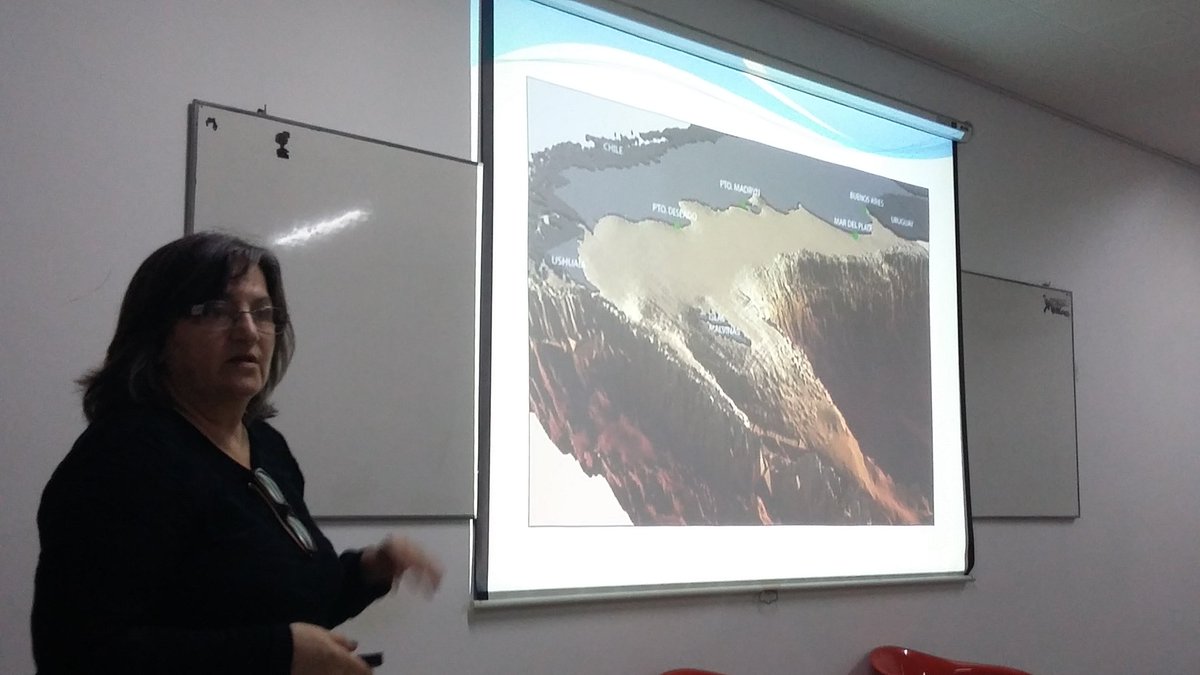 MiliPlasencia's tweet photo. Aprendiendo y conociendo el trabajo del #INEDEP #MDQ sobre su trabajo en el manejo de los rec.marítimos junto a la @RAdPC https://t.co/lcPNzQqcpv