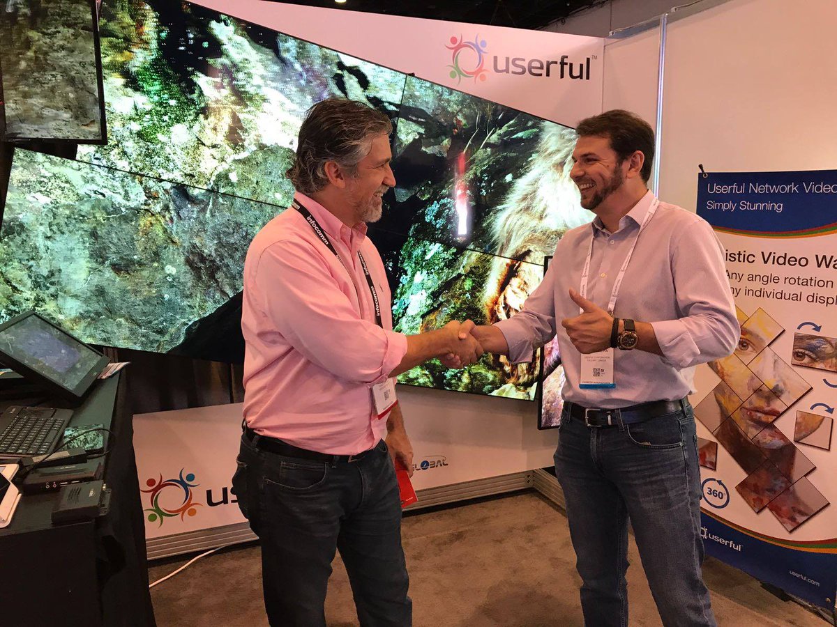 Luiz Ferreira, CEO of ThinGlobal and D'Angelo Machado, ThinGlobal's Partner
#InfoComm17 #digitalsignage