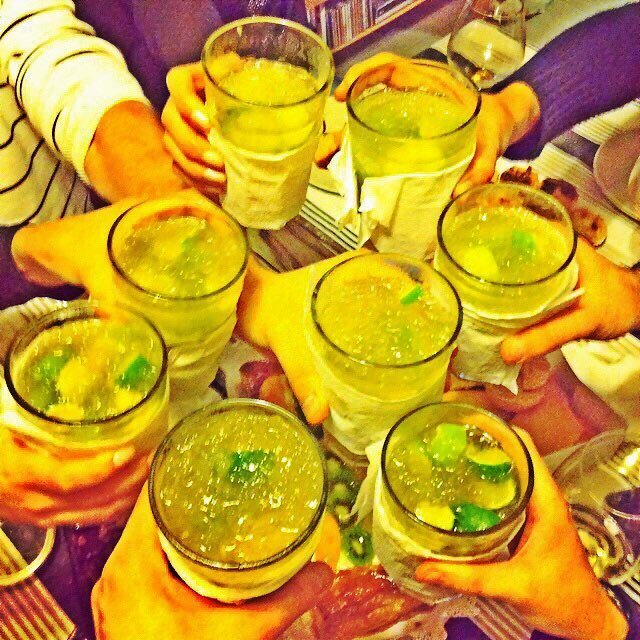 cachacafever's tweet photo. "TGIF" is time to join the friends to drink caipirinha! #tgif #AGreaTidea #caipirinha #cachacalovers #cachacafever #refreshing #pinga #cach… https://t.co/OcVClKZhYd