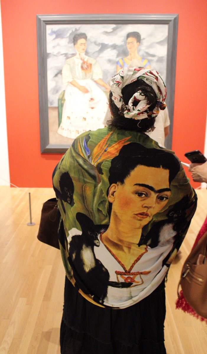artbinds's tweet photo. The Three Fridas | #FridaKahlo | Late night @DallasMuseumArt | #Artbinds #artloversDallas #artlovers @girlsinmuseums @dressedtomatch https://t.co/yXFEQYUI5e