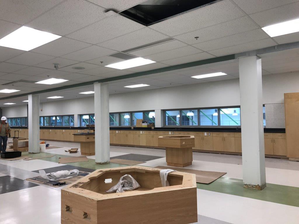 MedHatHigh's tweet photo. WOW!! Look at our new Science Lab, almost finished!! #MHHSModernization #GrahamConstruction https://t.co/Z3UT24Yk9w