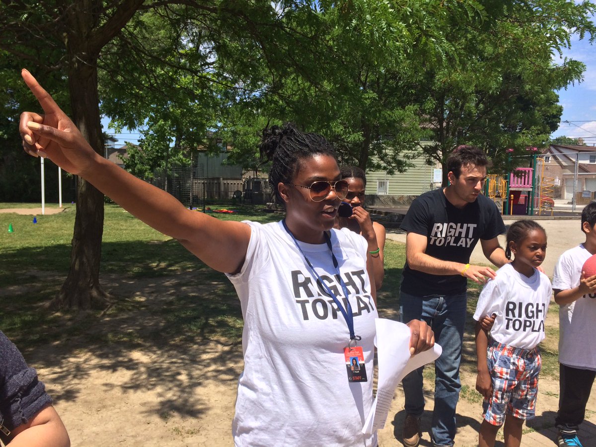 TDSB_SteveB's tweet photo. With students ready to #PlayDay and Ms. Powell providing #Right2Play directions, we're all ready to participate in the sun! https://t.co/9I7jTcUZ8X
