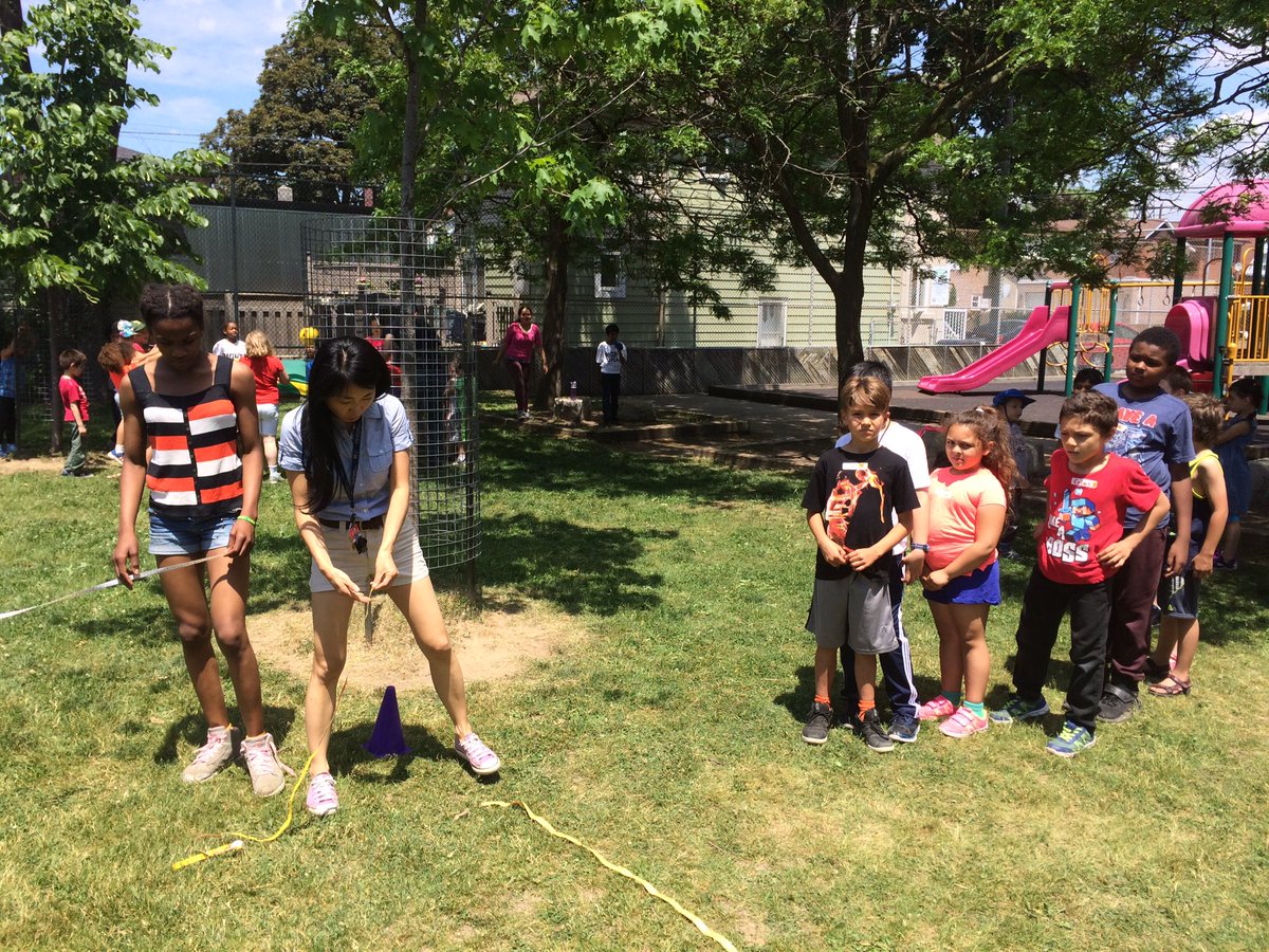 TDSB_SteveB's tweet photo. With students ready to #PlayDay and Ms. Powell providing #Right2Play directions, we're all ready to participate in the sun! https://t.co/9I7jTcUZ8X