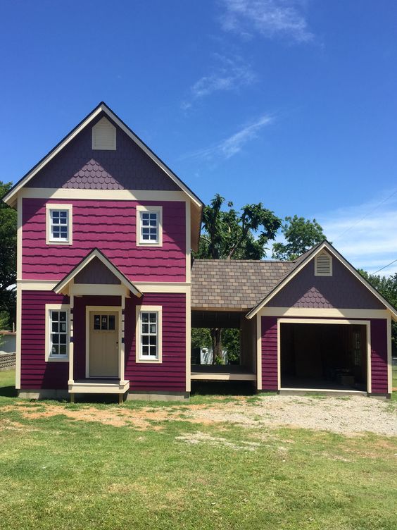 Charming Brighton Windows from Quaker Windows &amp; Doors add a lovely finishing touch to this enchanting home in Muskogee, Oklahoma.