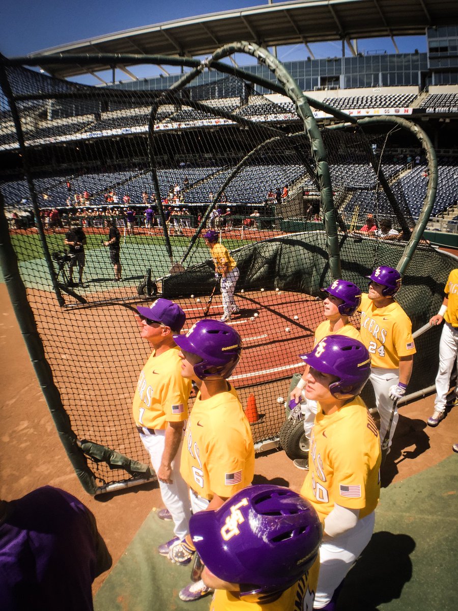 NCAABaseball's tweet photo. Eyes on the prize... π π
#CWS https://t.co/hqjL4DDBFK